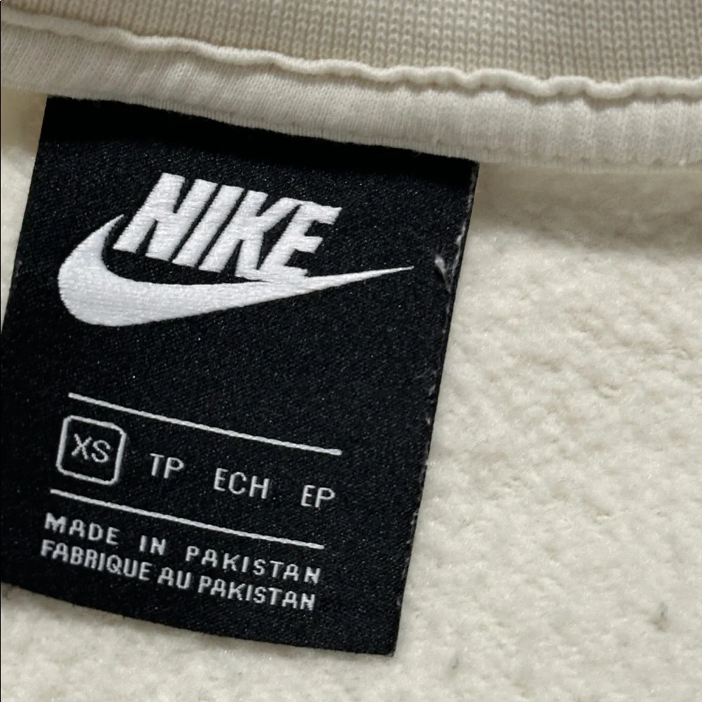 💕 Nike Over-Oversized Sweatshirt